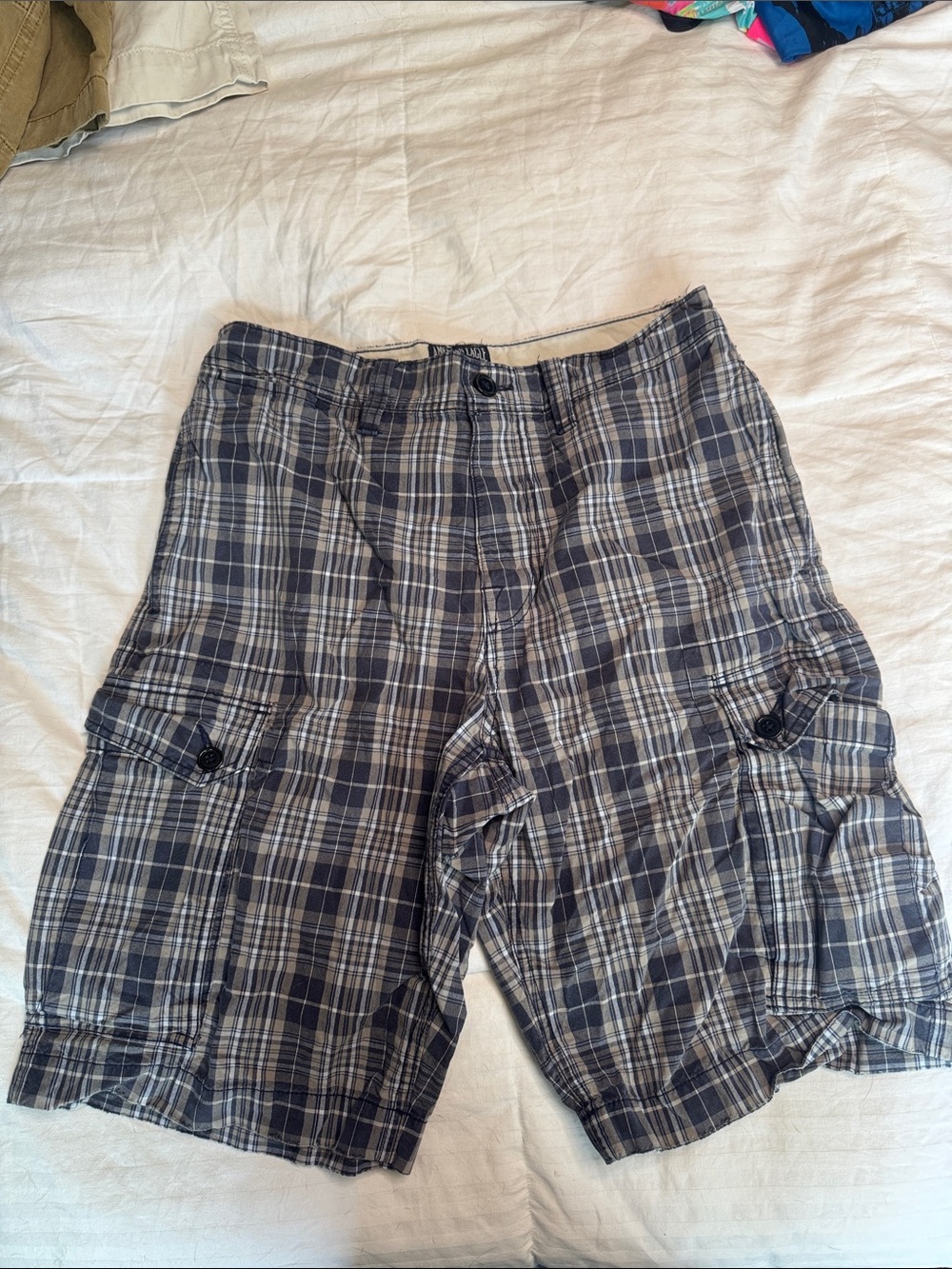 American Eagle Outfitters AE Plaid Shorts in Navy and Cream